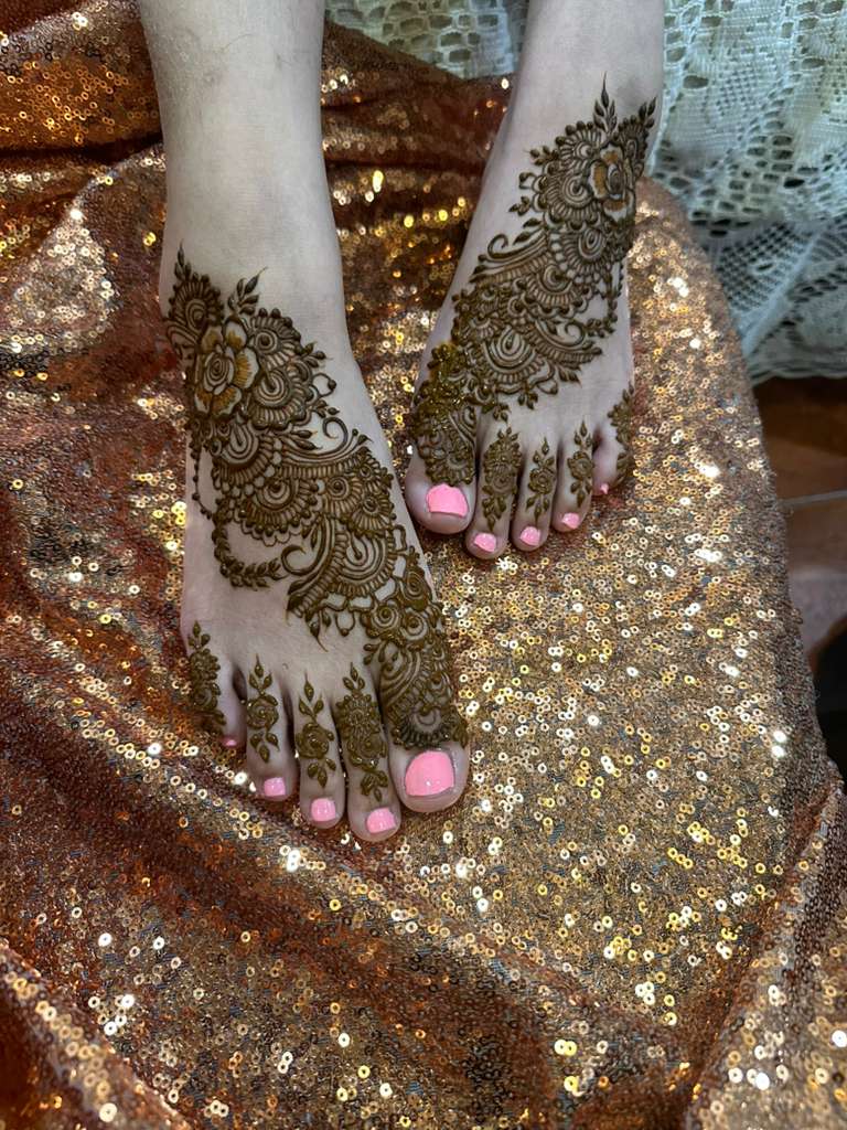 Feet Henna